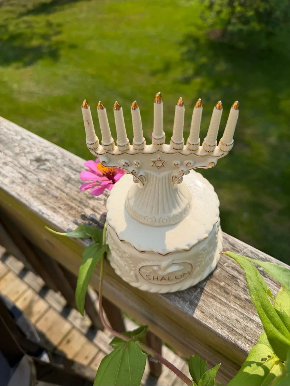 Vintage Crown Accents Musical Hanukkah Menorah Music Box Holiday Decor
